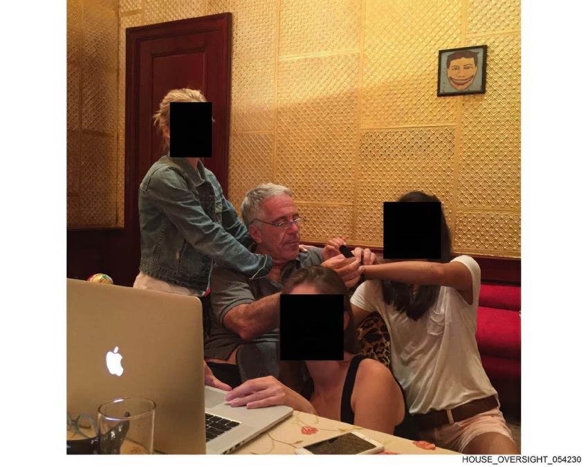 "Go me je čekao na stolu za masažu...": Manekenka koja je otkrila užasne stvari iz vile Džefrija Epstajna nestala je bez traga