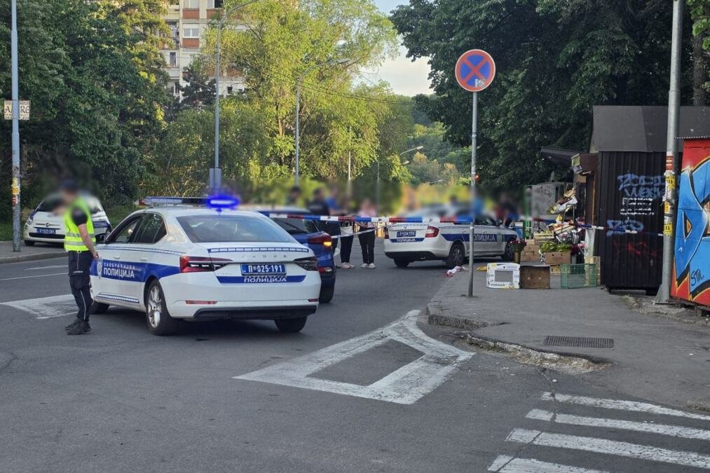 "NA MOJIM RUKAMA JE IZGUBIO SVEST" Žena koja je svedočila ubistvu u Rakovici u šoku: "Posvađali su se u autobusu, a onda..."