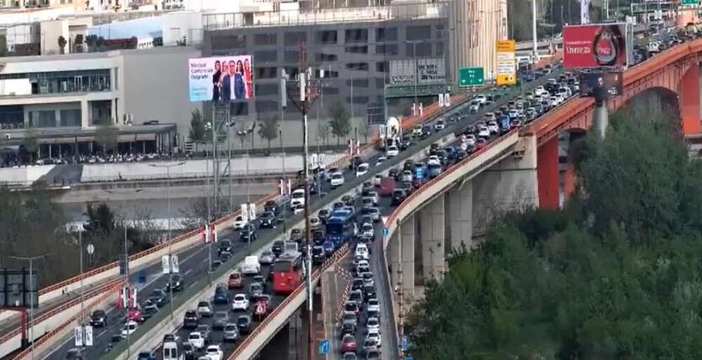 Na putevima u Srbiji pravi kolaps, izdato upozorenje: Vozači, dobro pazite
