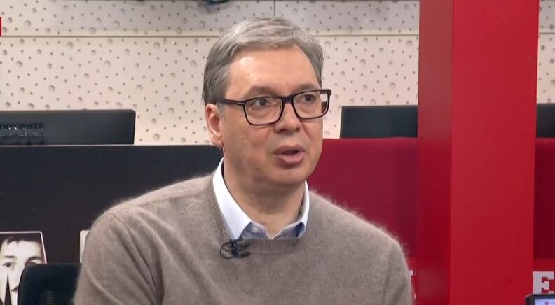 "BIĆE ZANIMLJIVO DA LJUDI PROČITAJU TO ŠTO PIŠEM" Predsednik Vučić najavio autorski tekst za Kurir: "To je jedan težak programski tekst"