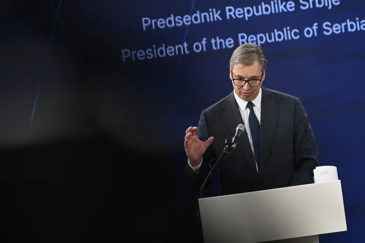 Apsurdna izjava Vučića: Pokrenuću "portal za prijavu bahatih funkcionera"