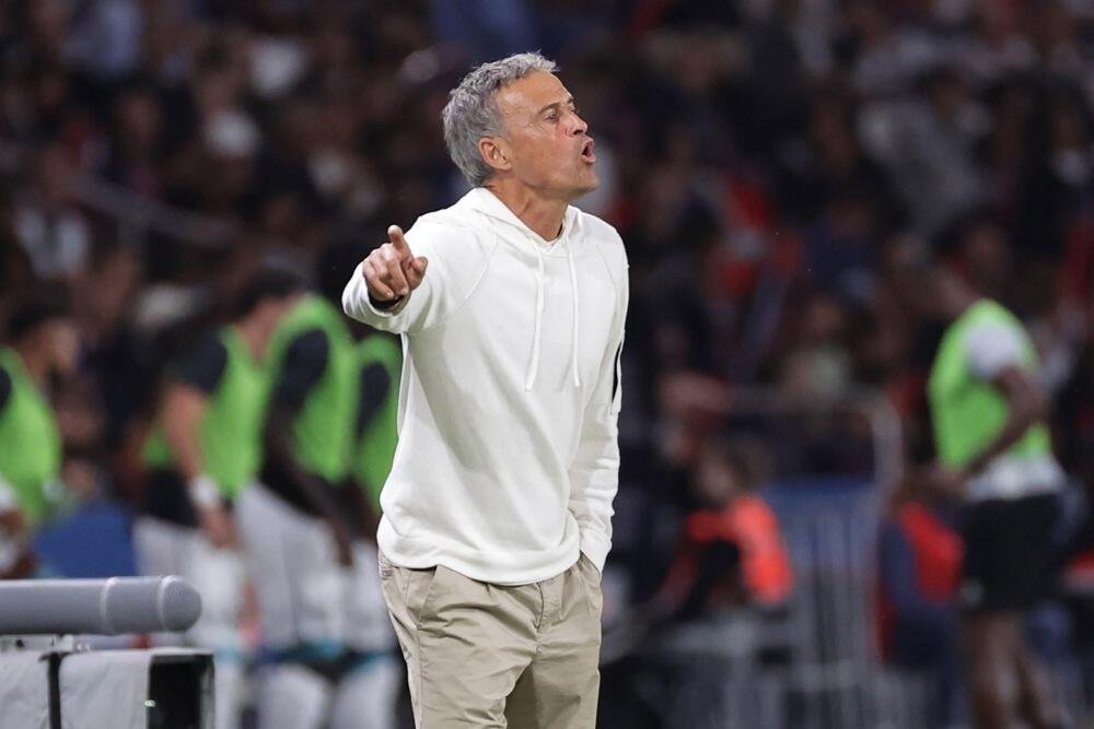 Enrike pričao o Đokoviću pred revanš sa Bajernom!