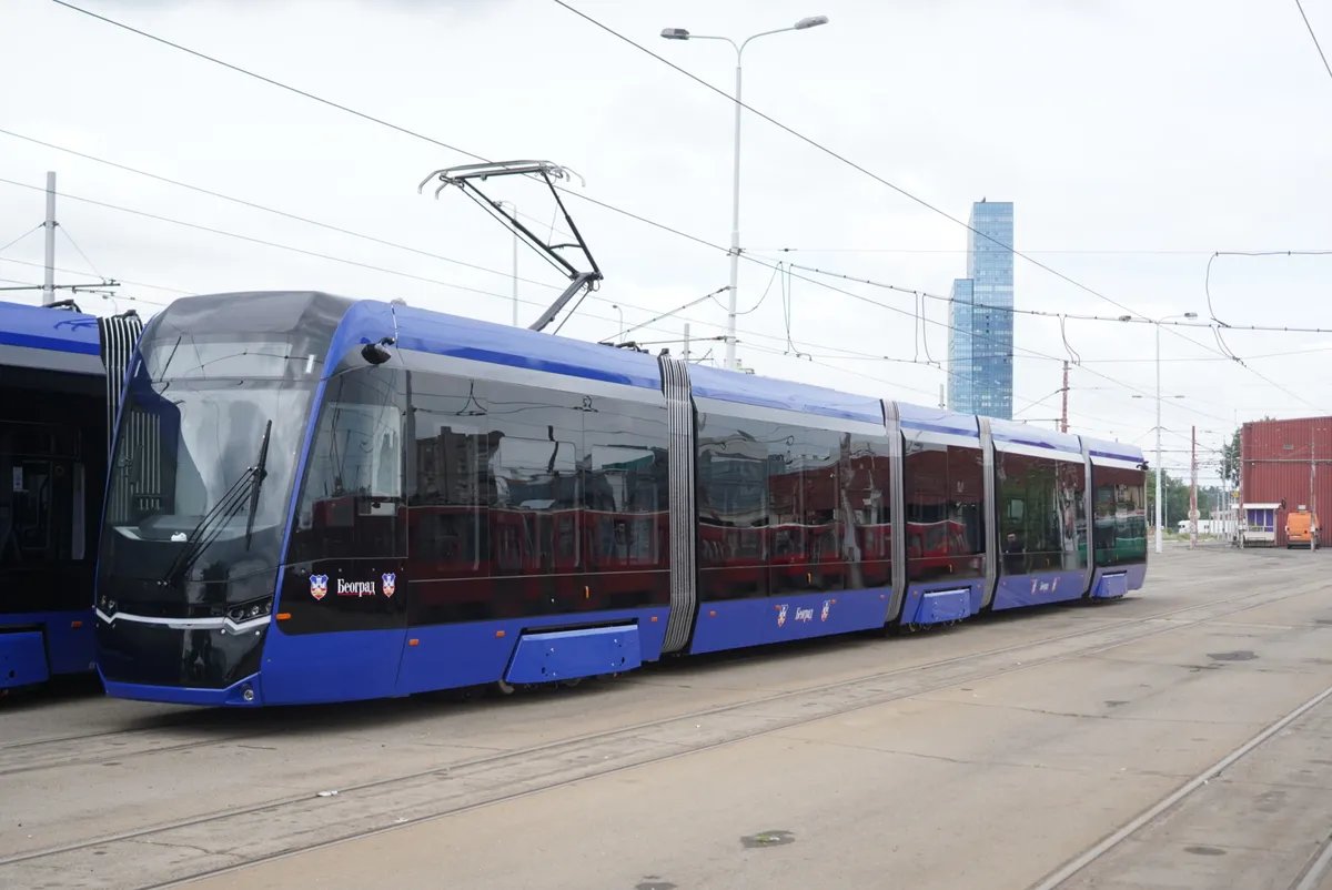 VIDEO Kreni-promeni: Novi tramvaj iskočio iz šina kod Cvetkove pijace