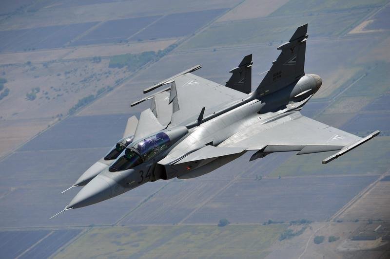 MAĐARI DOBILI NOVE BORBENE AVIONE! Stigla dva GRIPENA iz Švedske! "Za nas, mađarske vojnike, on je garancija našeg suvereniteta"