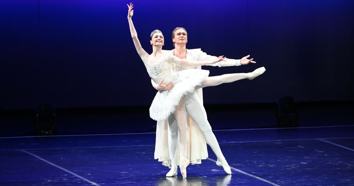 Magija plesa i violine: Svetlana Zaharova i Vadim Rjepin nastupili u Sava Centru
