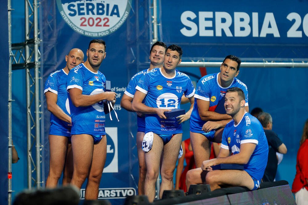 "Nećete me više videti u bazenu. To je to": Legendarni srpski vaterpolista stavio tačku na karijeru! (VIDEO)