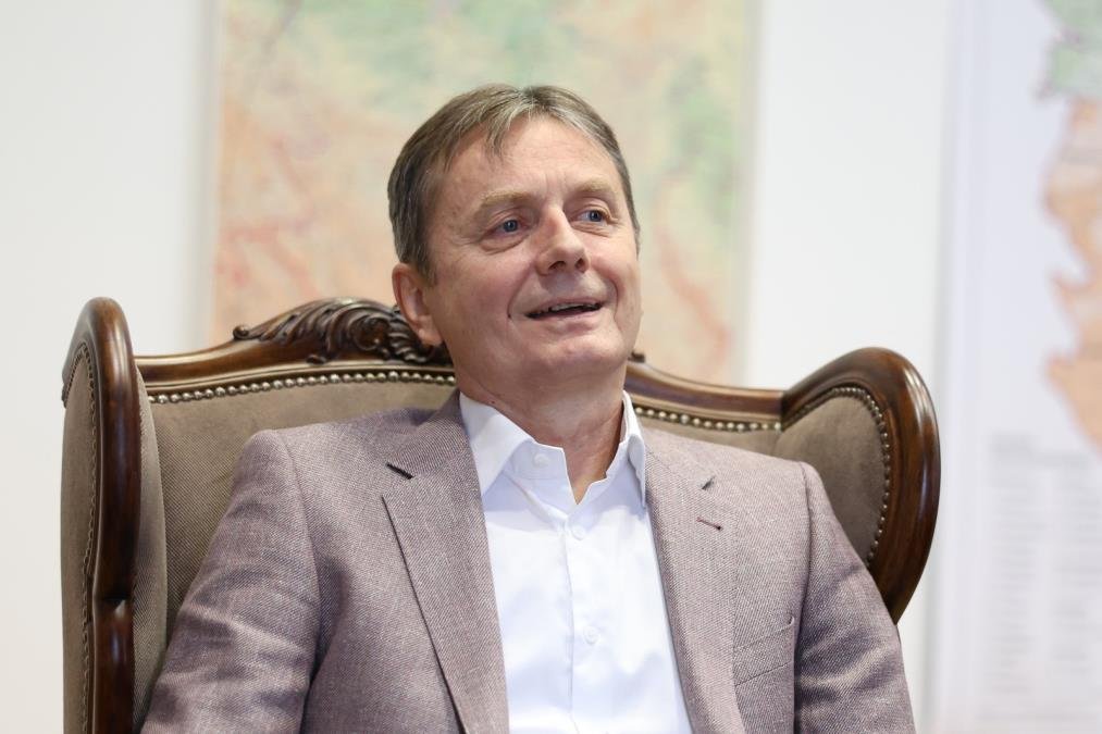 UVEK STE BILI NA STRANI ISTINE I NARODA: Ministar Darko Glišić čestitao Kuriru rođendan: Odavno ste postali deo svakodnevice građana, želim da trajete još dugo!