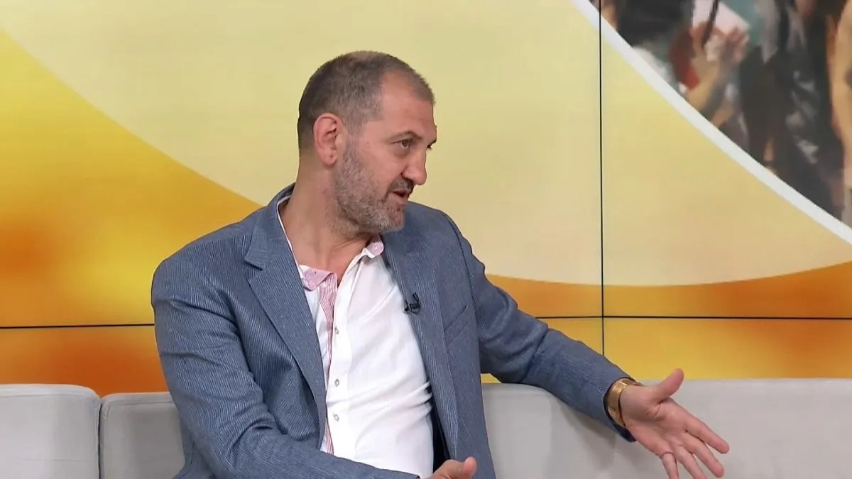Bešić: Vučić odlaže odluku o izborima da bi sebe stavio u centar pažnje