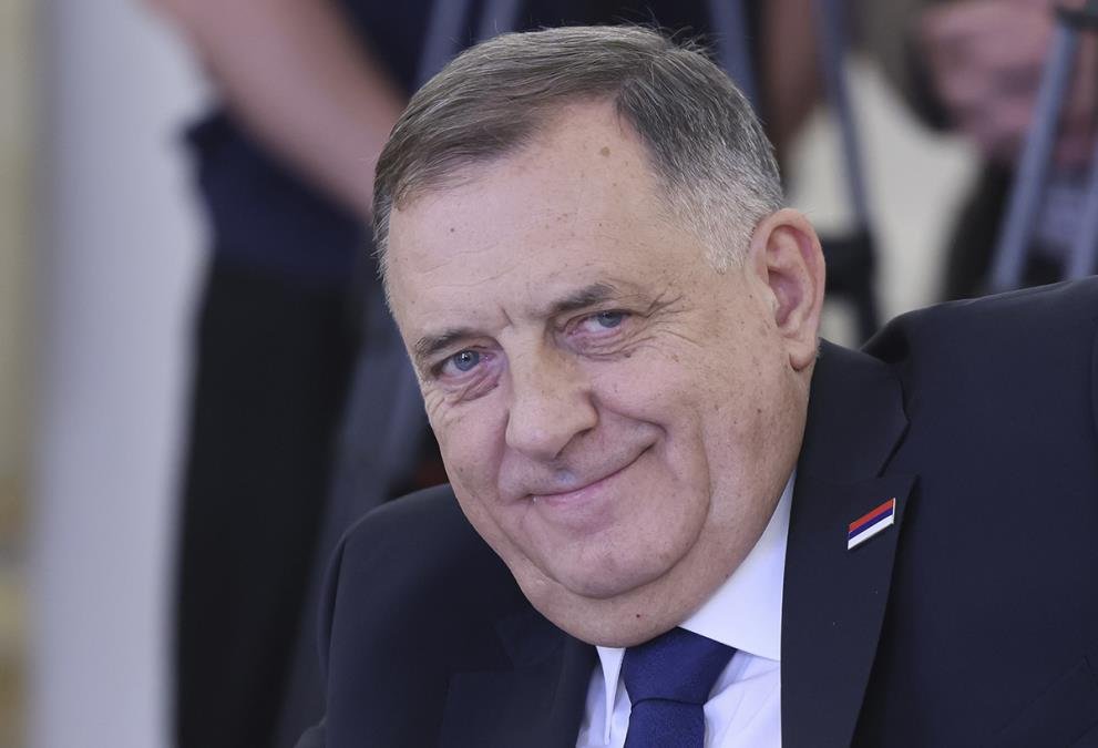 MILORAD DODIK ČESTITAO ROĐENDAN KURIRU: "Ostali ste dosledni istini, objektivnosti i interesu javnosti i tako stekli status jednog od najuticajnijih medija"!