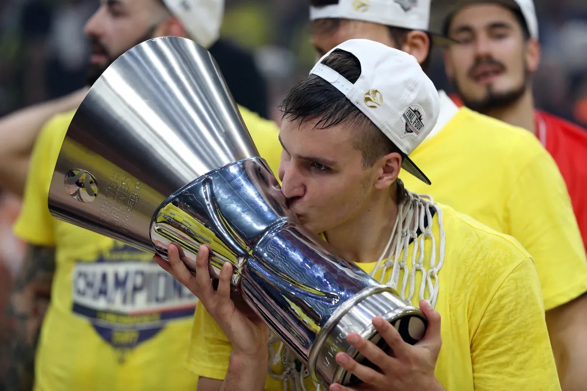 Micić i Hapoel spasli plej-of Evrolige, a PAO ušao u istoriju kao Partizan i Bogdanov Fener VIDEO