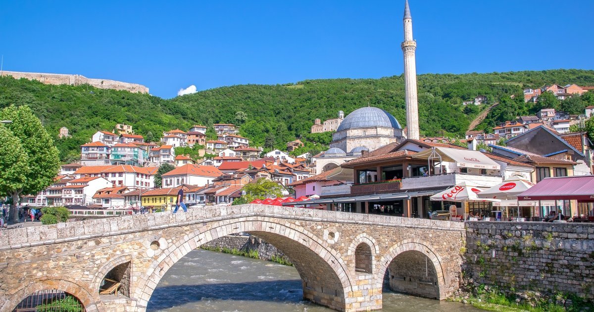 U Prizrenu obeležen Đurđevdan, vladika Teodosije uputio važnu poruku Srbima na KiM