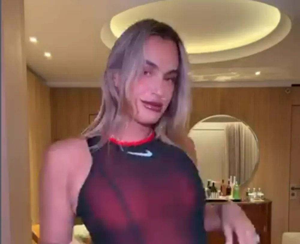 VIDEO Sabalenka zaludela planetu novim viralnim videom: Presvukla se pred kamerom i pokazala haljinu zbog koje komentari ne prestaju