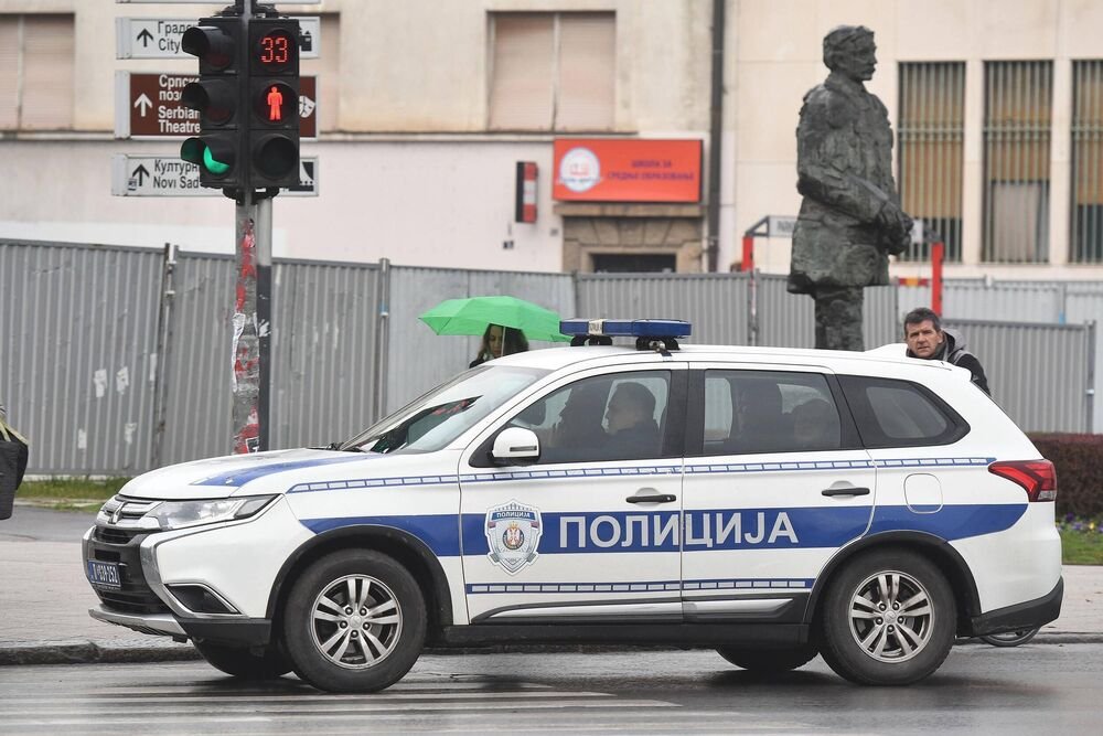 UHAPŠENI PREVARANTI U BEOGRADU: Lagali ljude da su lekari i na prevaru uzeli 25.000 evra!