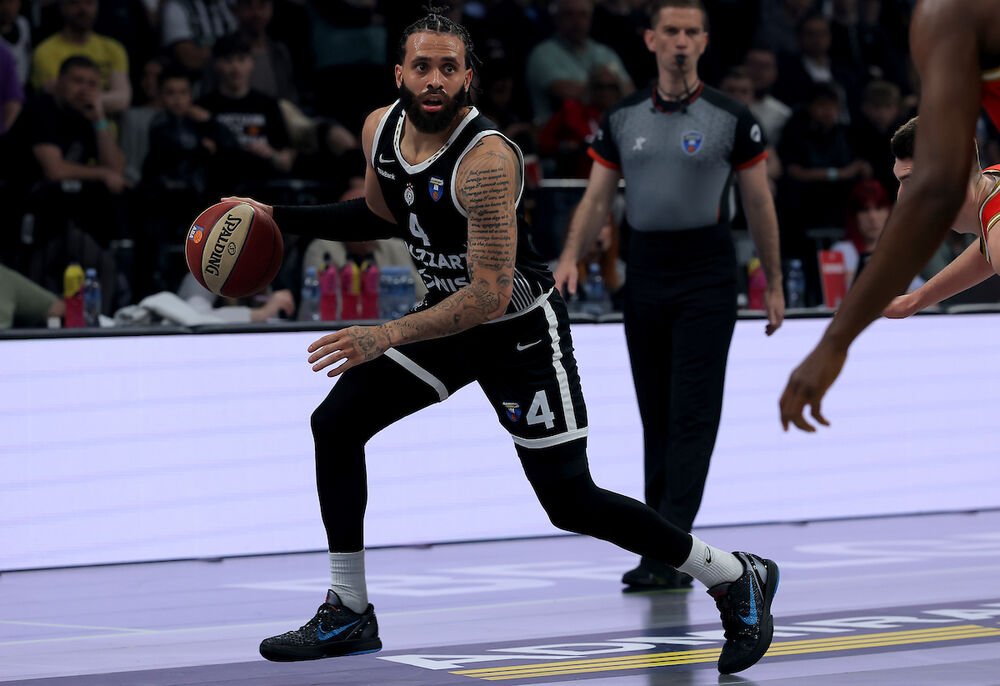 Partizan umalo od gotovog do veresije: Vašington sa dve trojke odbio nalet Bosne