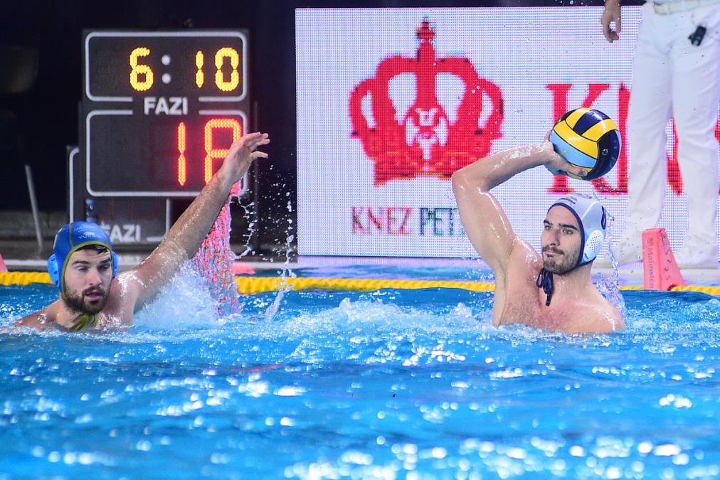 MAJSTORICA PRIPALA GOSTIMA: Vaterpolisti Novog Beograda pobedili Šabac za plasman u finale Superlige