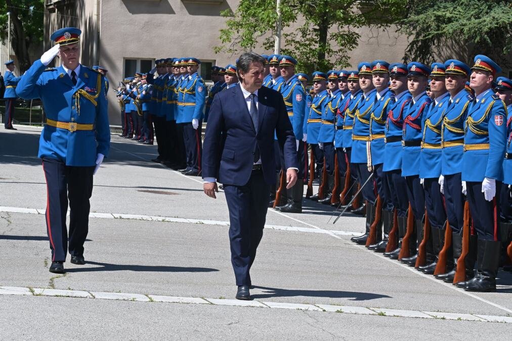 Vojna svečanost povodom Dana Garde: "Radom, zalaganjem i posebnom ulogom u sistemu odbrane, činite čast svojim porodicama i prijateljima, kao i građanima"