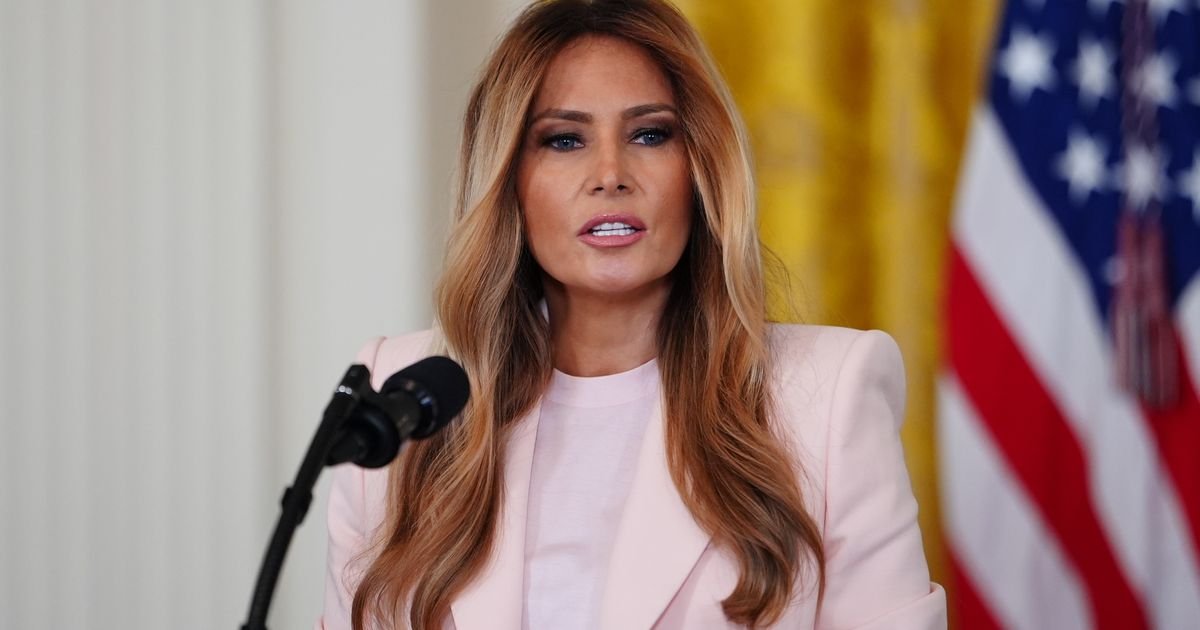 Melanija Tramp odala počast majkama vojnika, podsetila na poginule u sukobu sa Iranom