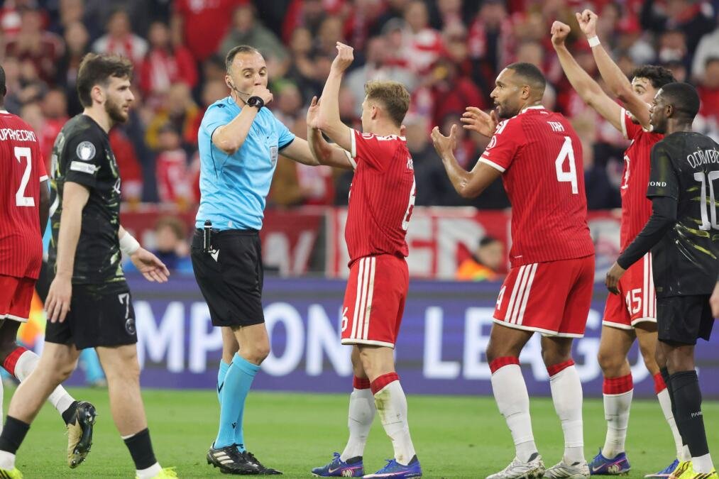 SVI PRIČAJU O KONTROVERZNOJ ODLUCI! Legendarni Anri ne može da dođe sebi - žestoko udario na sudije: Kako ovo nije penal?!