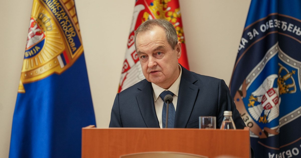 Deputy PM Ivica Dacic bids farewell to Red Star legend Vladimir Cvetkovic