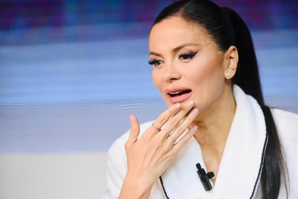 MILICA PAVLOVIĆ OTKRILA TAJNU UGOVORA SA GRANDOM! Pevačica otkrila šta je "plava svirka" i priznala: Nikada nisam to koristila, a sve kolege jesu!