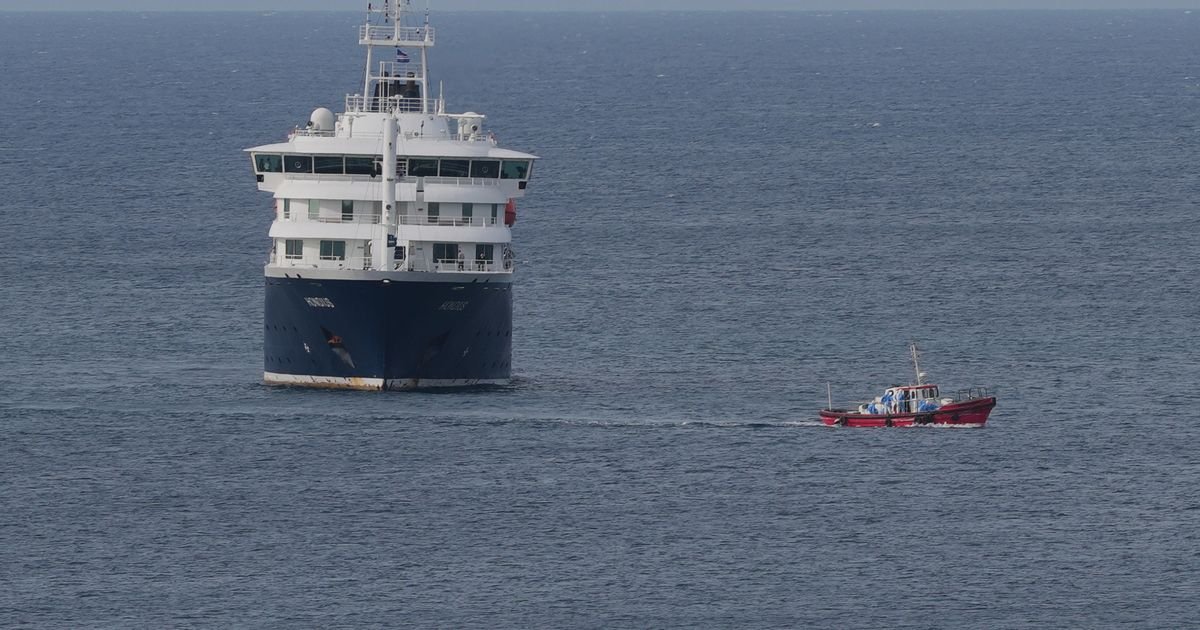 Zdravstvene službe u pripravnosti! Oko 40 putnika napustilo kruzer pogođen hantavirusom na Svetoj Jeleni