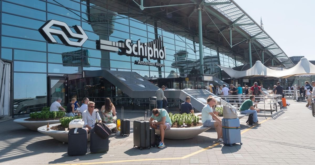 Incident na najvećem aerodromu u Holandiji: Šokirani putnik u toaletu pronašao 6 otrovnih stvorenja!