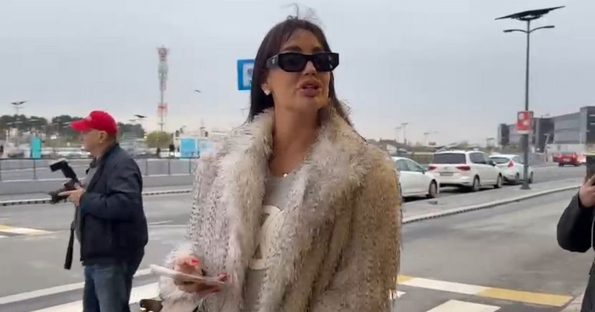 Katarinu Grujić ujeo piton! Pevačica doživela neprijatnost na snimanju spota - svi su vrištali od straha