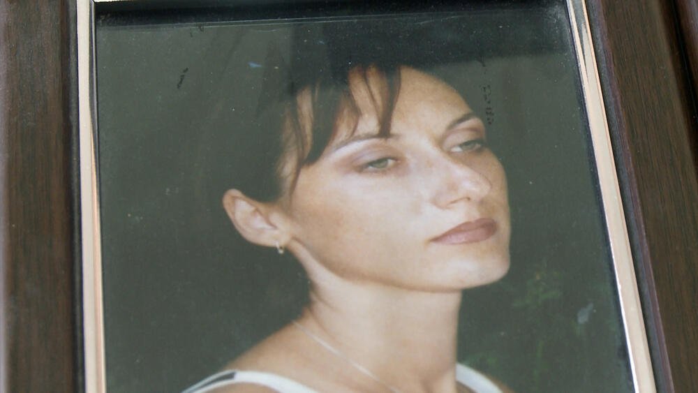 TRUDNA LJILJANA JE KRENULA DA KUPI TREŠNJE, A UBILE SU JE NATO BOMBE! Kišu kasetnih bombi nije uspela da preživi!
