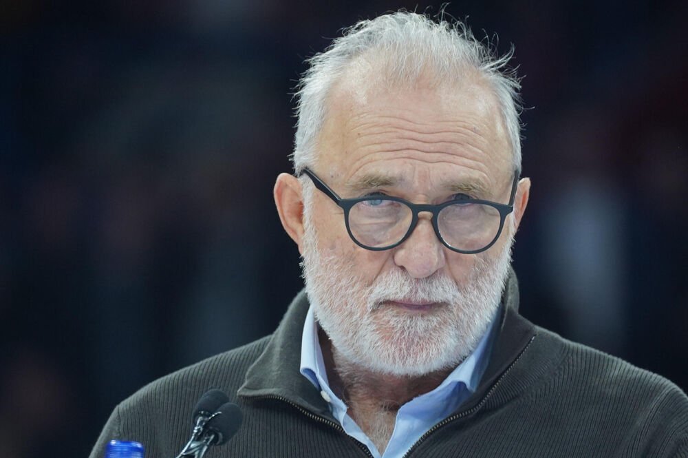 SRBI SE KRSTE KAD VIDE SPISAK NEKRETNINA RISTOVSKOG: Većina o ovome može samo da sanja, živi ko bubreg u loju