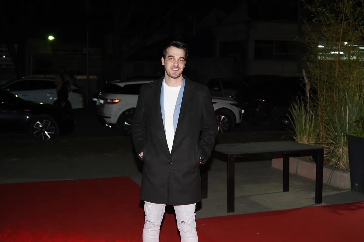 Naš pevač se razveo u tajnosti, pa ubrzo dobio dete sa novom partnerkom: Sad se venčali u crkvi (FOTO)
