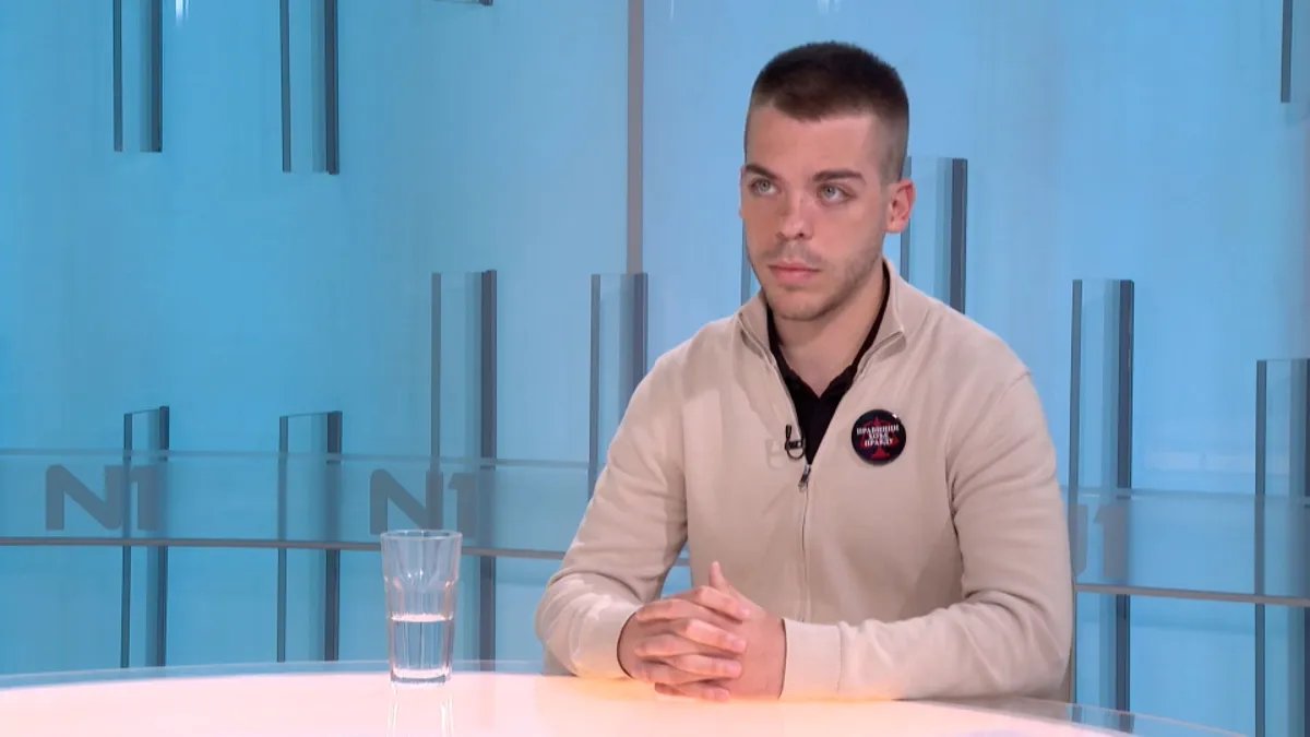 Govor studenta u Skupštini kojim je pokopao SNS: Ovde smo da pogledate mladost svoje zemlje koju godinu i po dana nazivate ustašama