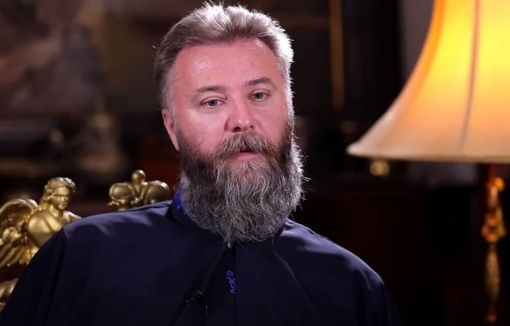 OVO JE JEDINI ISPRAVAN NAČIN DA NEKOME IZJAVITE SAUČEŠĆE: Otac Predrag Popović objasnio gde SVI SRBI GREŠE