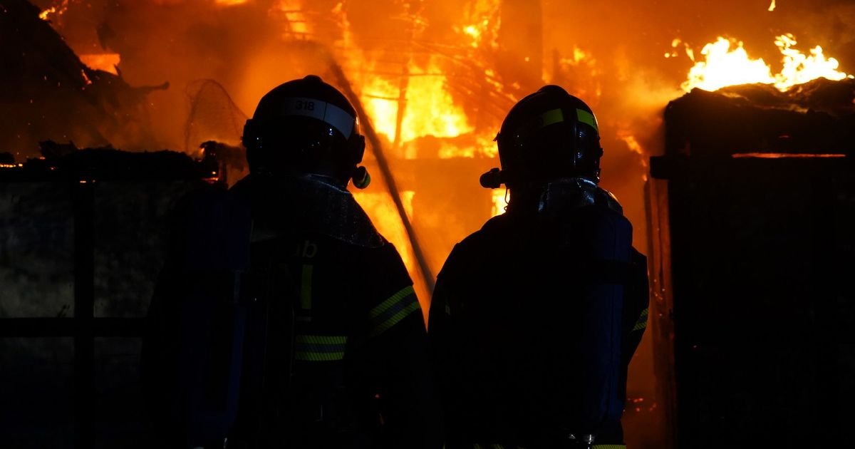 Hitan apel koji slama srce: Porodici Mlinko izgorelo SVE, dvoje male dece ostalo bez krova nad glavom!