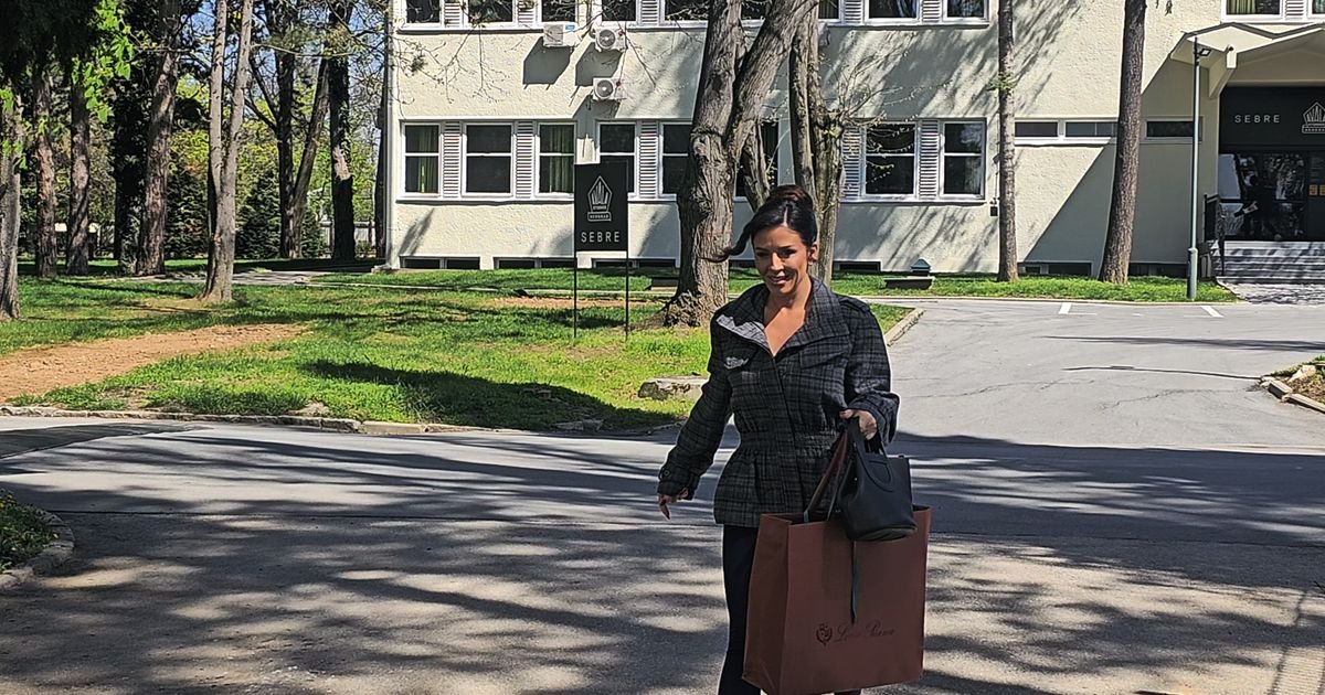 Ana Sević ostala bez 6.000: Oglasila se hitno, evo sa koliko je ostala sada!