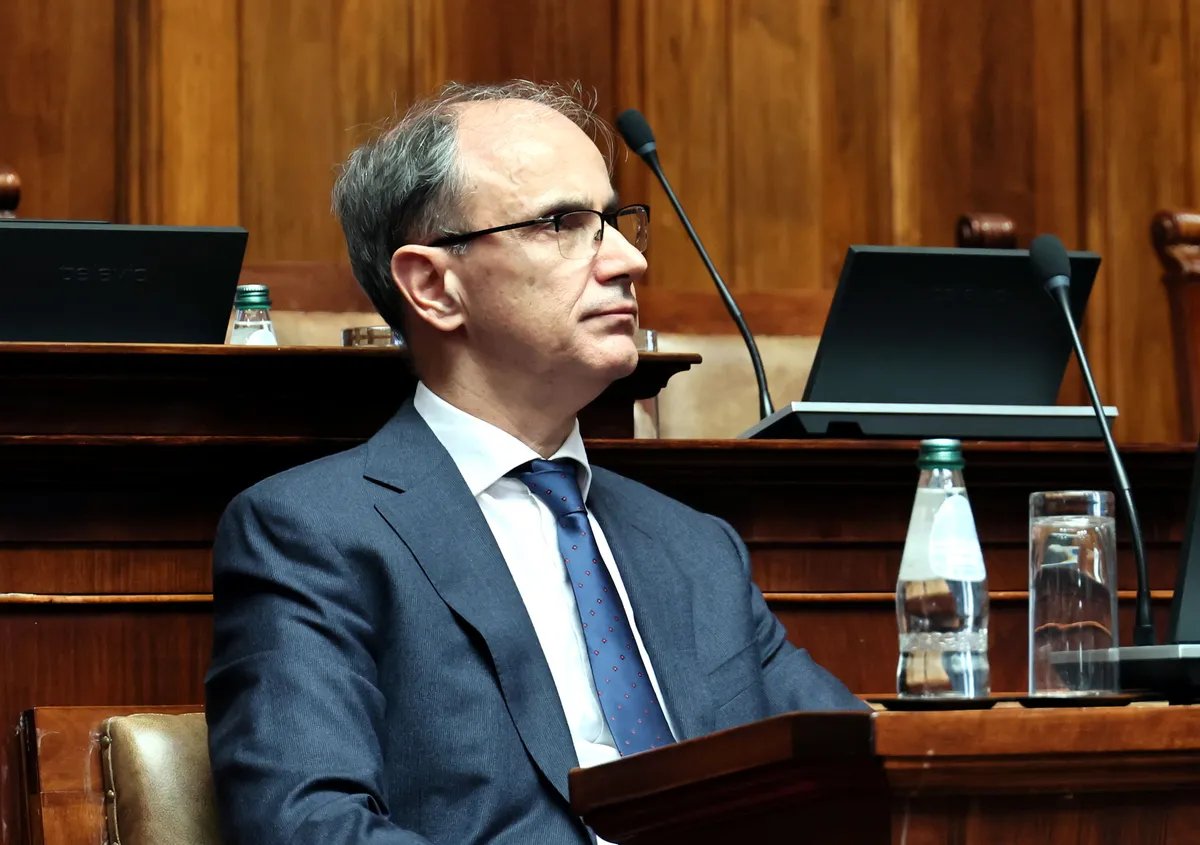 Macut saglasan da je Vlada Srbije "glomazna", za godinu dana shvatio da su određene procedure komplikovane i duge