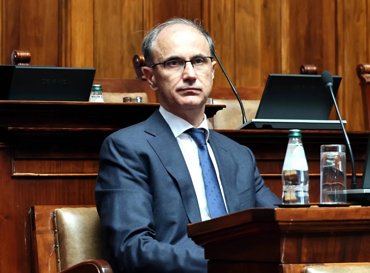 Macut: Vlada glomazna, podržavam predlog da se smanji broj ministarstava