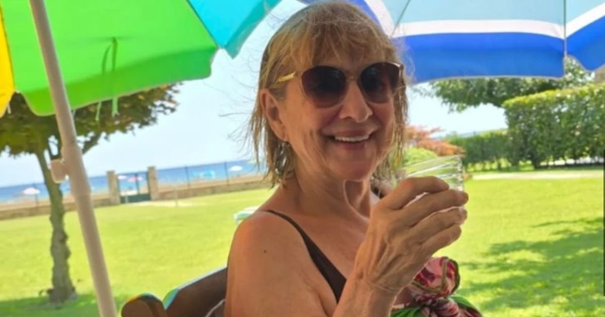 Srpska književnica otvorila profil na sajtu za odrasle u sedmoj deceniji: "To će mi omogućiti lagodan život"