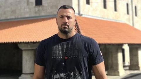 "PROKOCKAO SAM DVE NAJVEĆE LJUBAVI U ŽIVOTU" Vladimir Tomović ogolio dušu i progovorio o sebi: Tvrdoglav sam, budaletina...