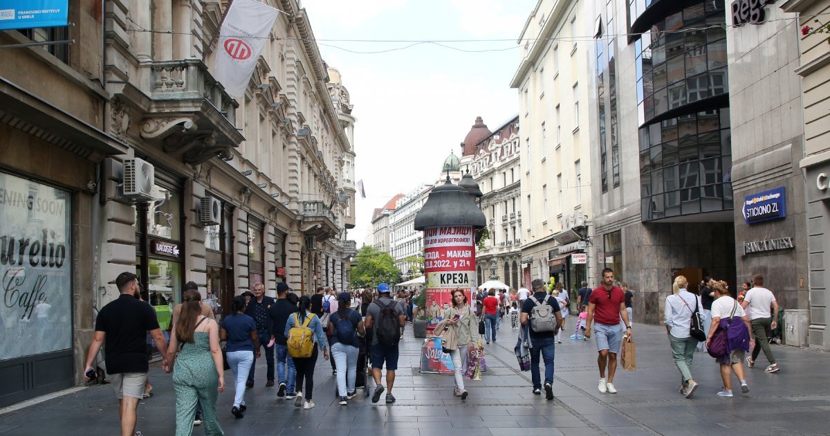 Magija u Knez Mihailovoj: Katarina je počela da peva, a onda je iz mase izašla živa LEGENDA