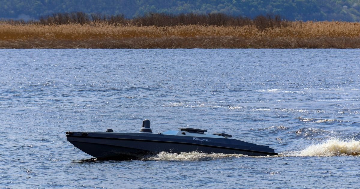 Objavljen snimak pomorskog drona koji je slučajno uočen kod Lefkade: Ribari ga našli u pećini, ima detonatore