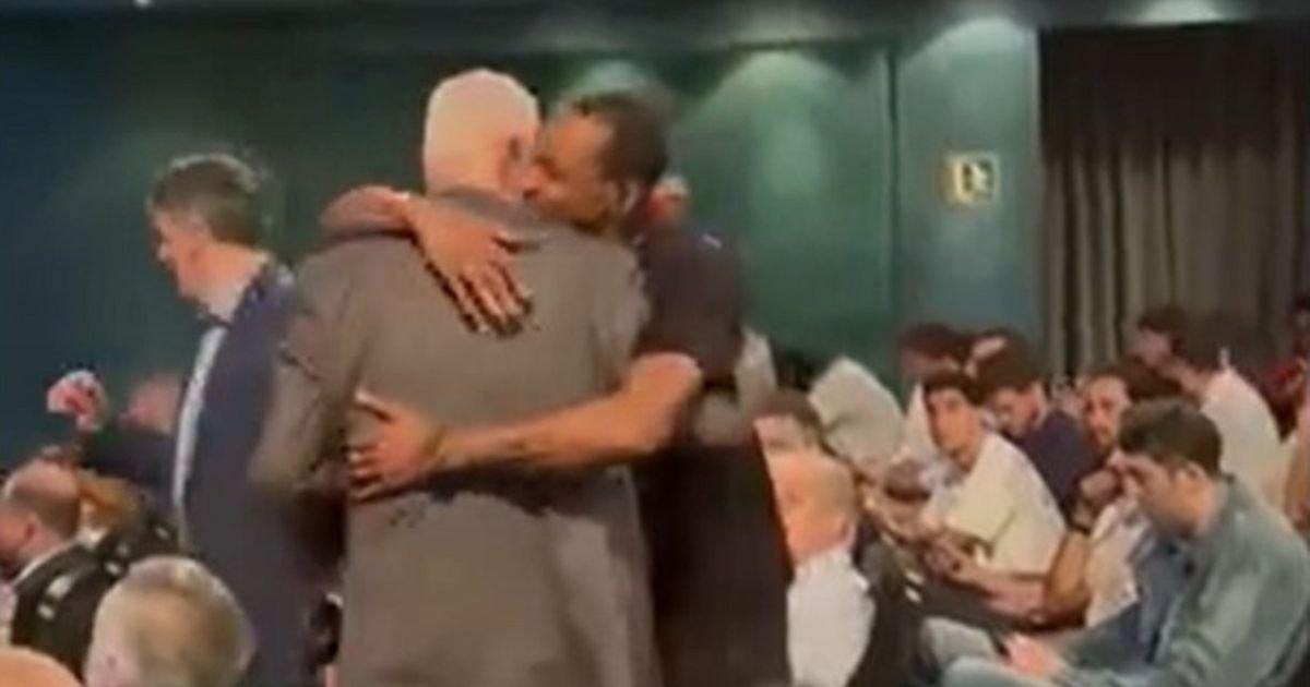 Kevin Panter snažno zagrlio bivšeg trenera Crvene zvezde, ovako emotivan susret je malo ko očekivao