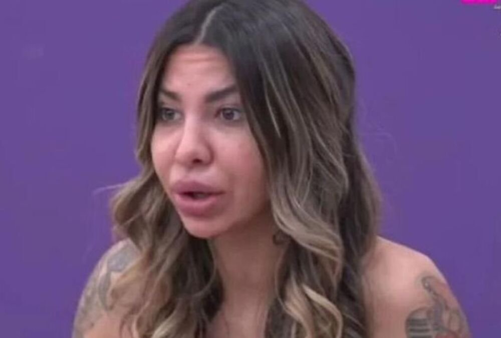 ANELI SE IZLETELA I PODGREJALA SUMNJU: Isplavalo koliko Stanija mesečno zarađuje, za te pare neko radi celog života