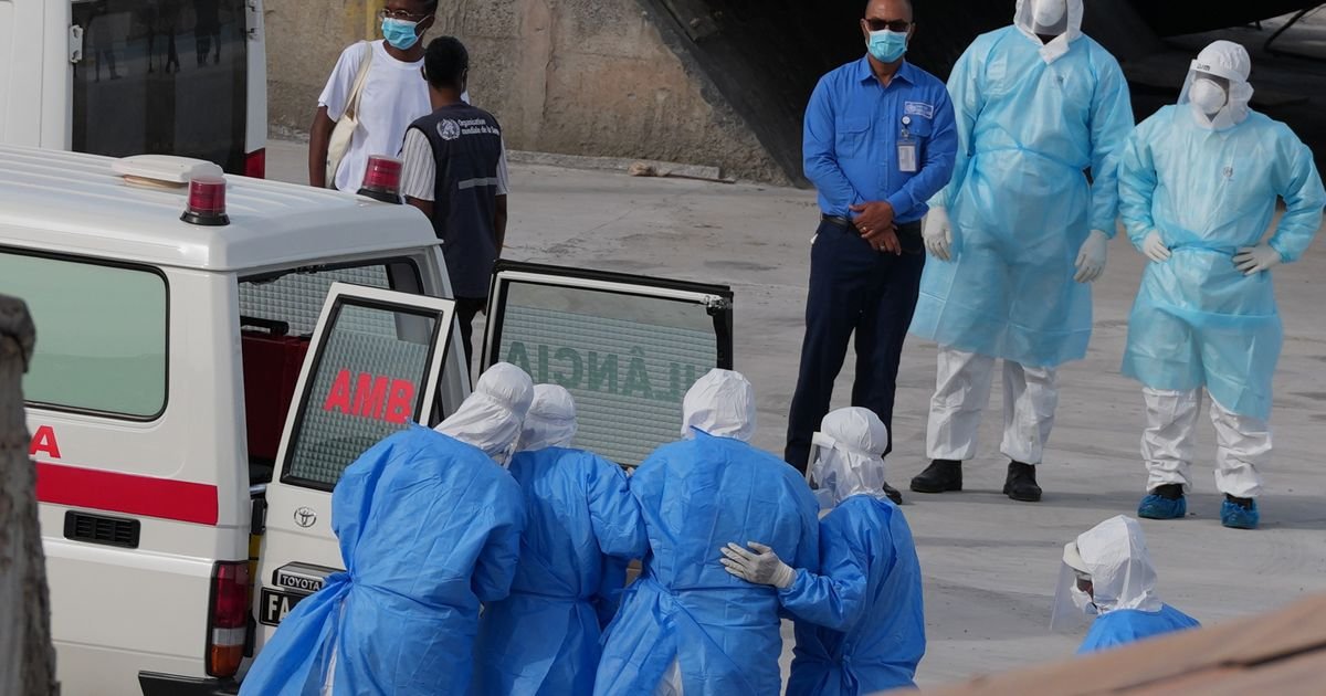 Smrtonosni virus stigao u Španiju? Putnica u izolaciji nakon kontakta sa preminulom ženom!