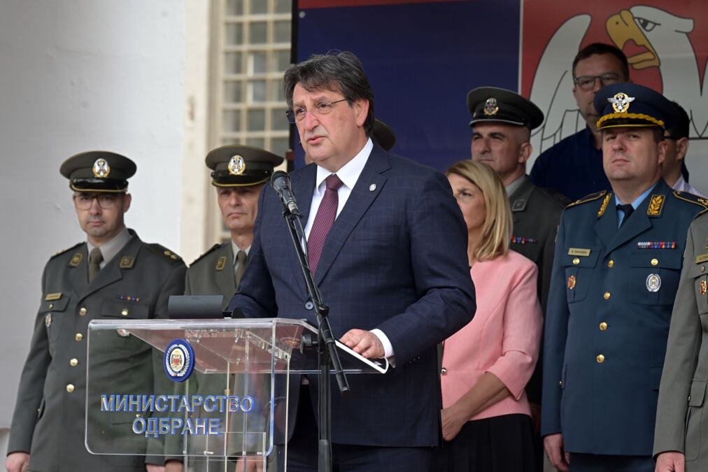 "SVOJIM ČINOM STE POKAZALI NAJVIŠI NIVO ZRELOSTI I PATRIOTSKE ODGOVORNOSTI": Ministar Gašić na polaganju zakletve kandidata za prijem u specijalne jedinice
