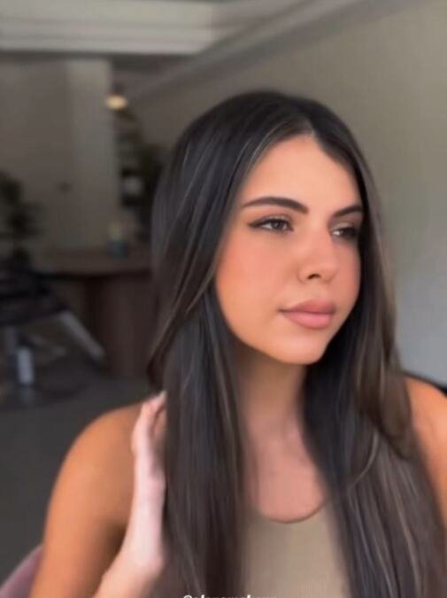 (FOTO) PRE GODINU DANA POSTALA MAJKA, SMRŠALA 15 KILOGRAMA, A SAD USLEDILA NOVA PROMENA: Azra se oglasila iz Amerike u potpuno novom izdanju