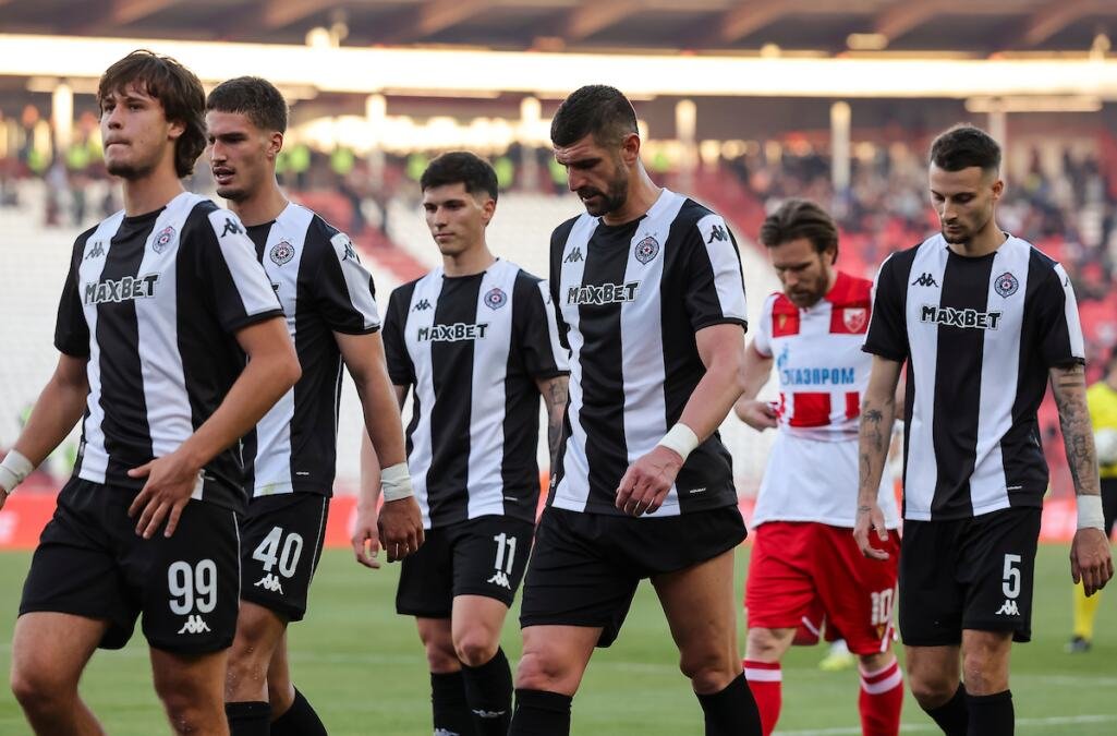 PARTIZAN IMA ULOGU FAVORITA, ALI... Kladionice objavile kvote za meč u Humskoj: Crno-beli bliži pobedi protiv OFK Beograda!