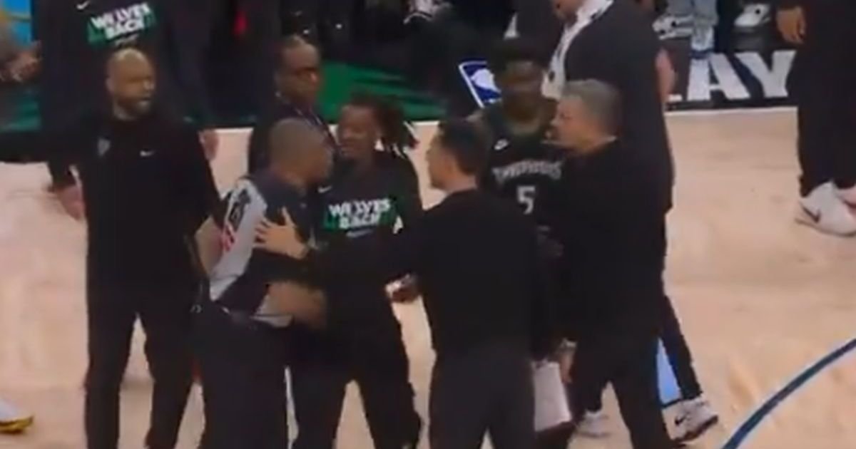 Nerealna scena u NBA ligi: Čuveni sudija hteo da bije trenera Minesote