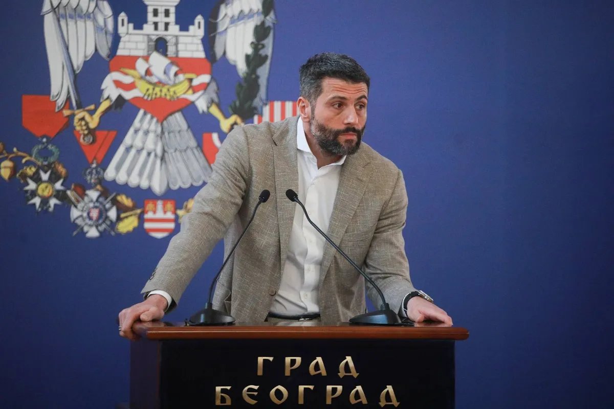 "Šapićev savetnik nudi usmena obećanja i priznaje da privatni prevoznici krše zakon"