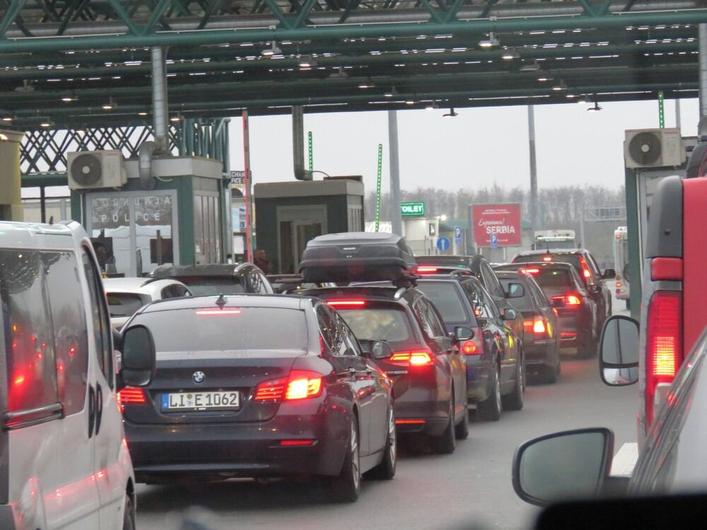 Ove vesti su bitne za sve Srbe koji putuju u Grčku: Evo šta će biti sa EES sistemom, oglasio se Seničić
