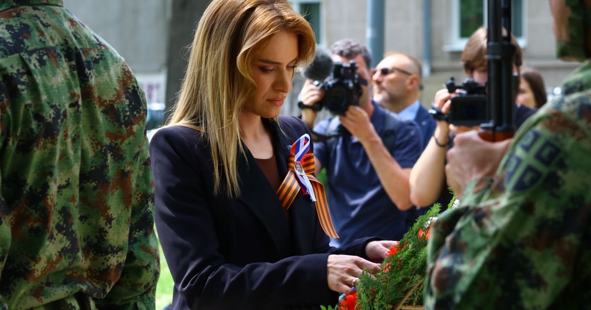 Položeni venci na Groblju oslobodilaca Beograda povodom Dana pobede